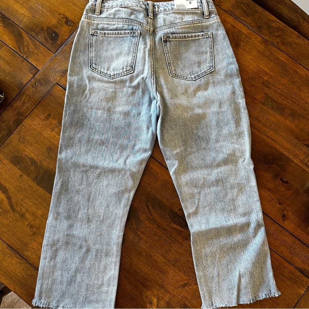 Encore Jeans - Picture 2 of 4